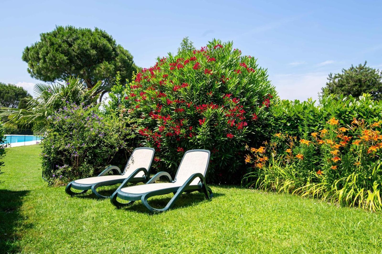 Tennis / Pool / Barbecue Bardolino Exterior photo